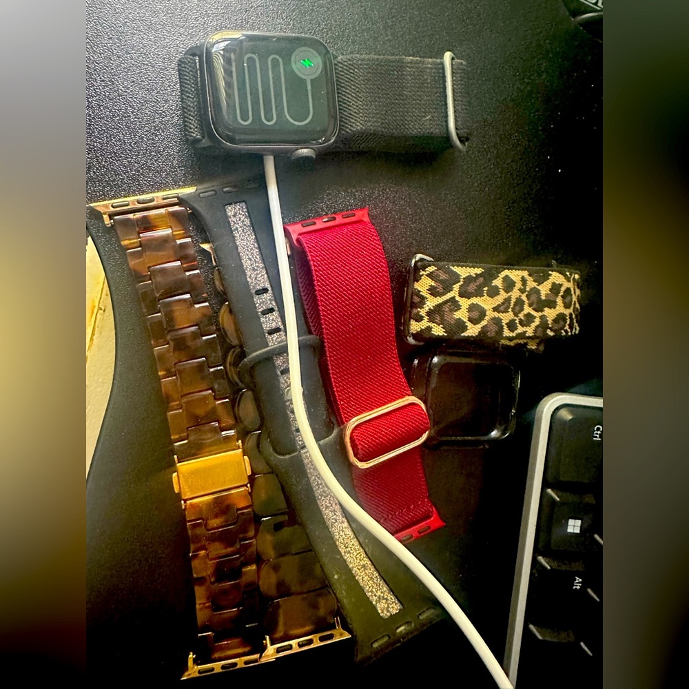 Apple Watch 5. Great condition. 40mm